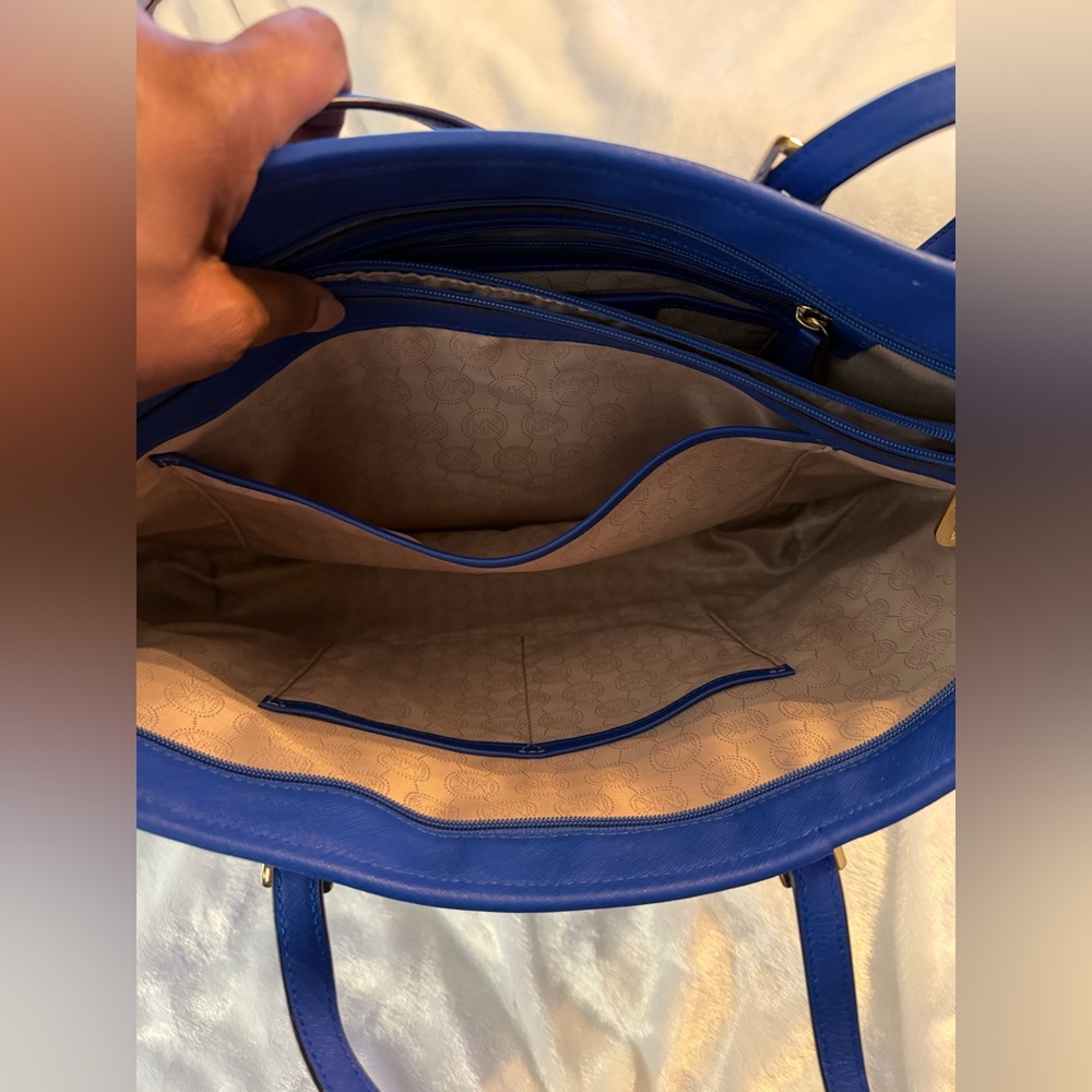 Michael Kors Vibrant Blue Tote - Picture 5 of 8